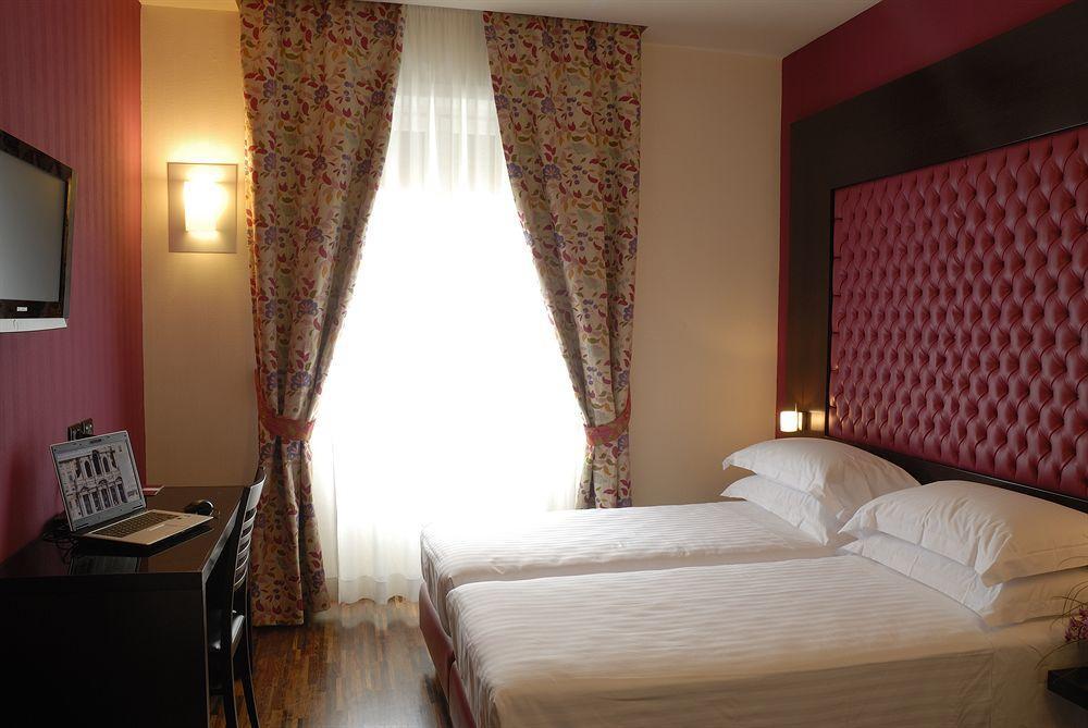 Gambrinus Hotel Řím Exteriér fotografie