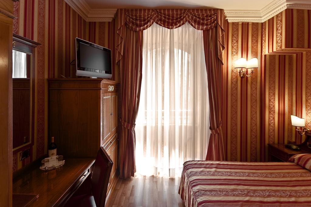 Gambrinus Hotel Řím Exteriér fotografie