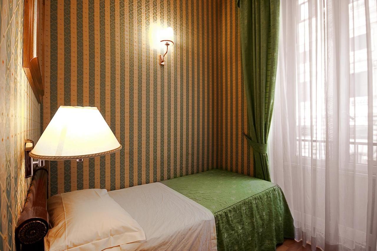 Gambrinus Hotel Řím Pokoj fotografie